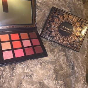 2 Eyeshadow pallets + pink and blue gel eyeliner